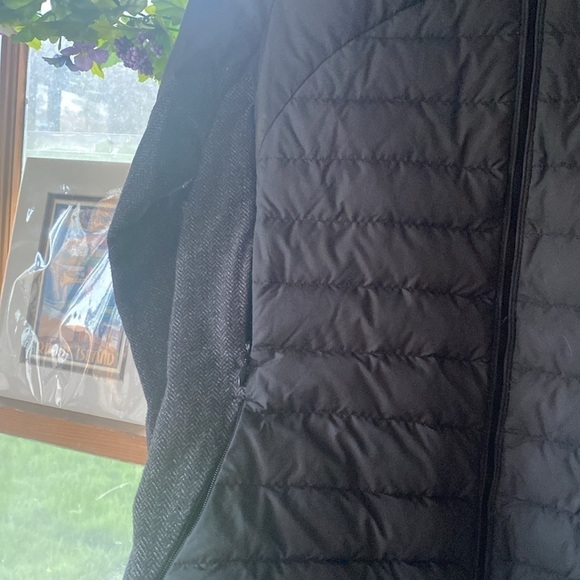 Lululemon jacket - Picture 3 of 5